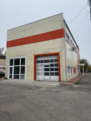 Снять  помещение свободного назначения